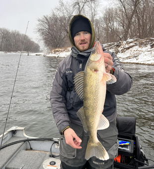 Best Walleye fishing spots? St. Croix River!